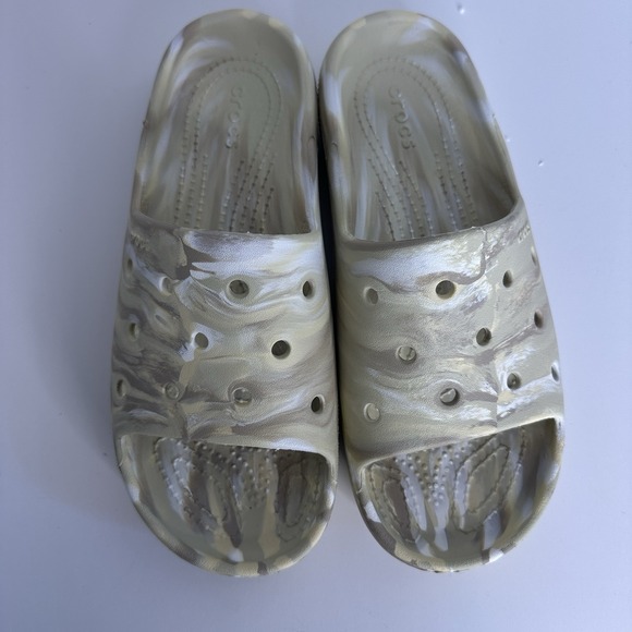 CROCS Cream and White Women's Sandals - Picture 1 of 7